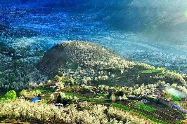 《乌有先生历险记》