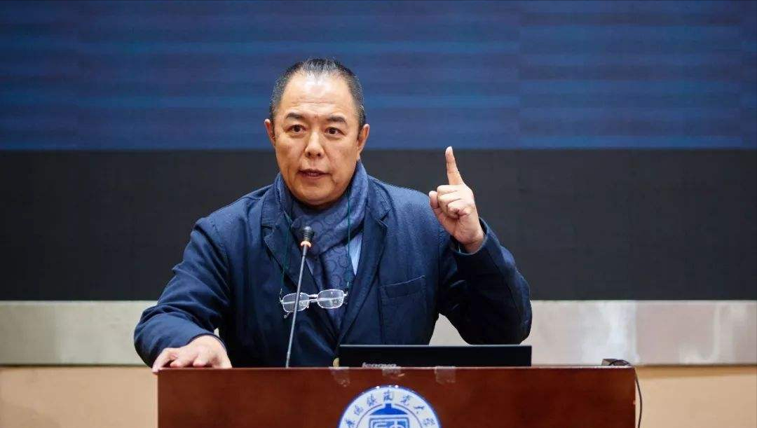 这7位艺人曾经是人民教师，有人浑水摸鱼，有人执教数年受人敬仰