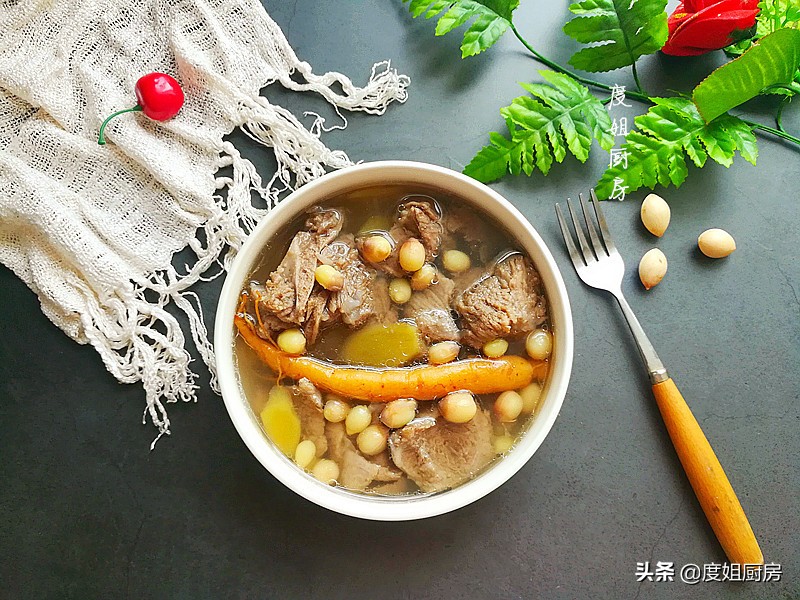 排骨不炖萝卜和玉米(排骨不炖萝卜和玉米可以吗)