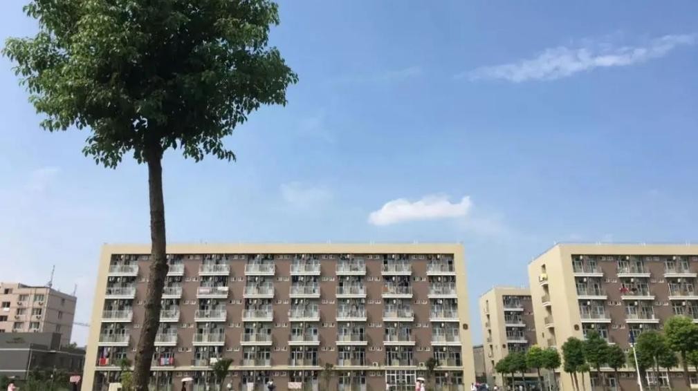 神仙配置！6大网红食堂，投资2.6亿建公寓，湖北“超壕”大学来了