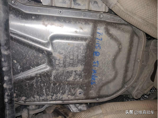 5年贬值120W，17年宾利飞驰开价186W值不值？检测师：牌面拉满