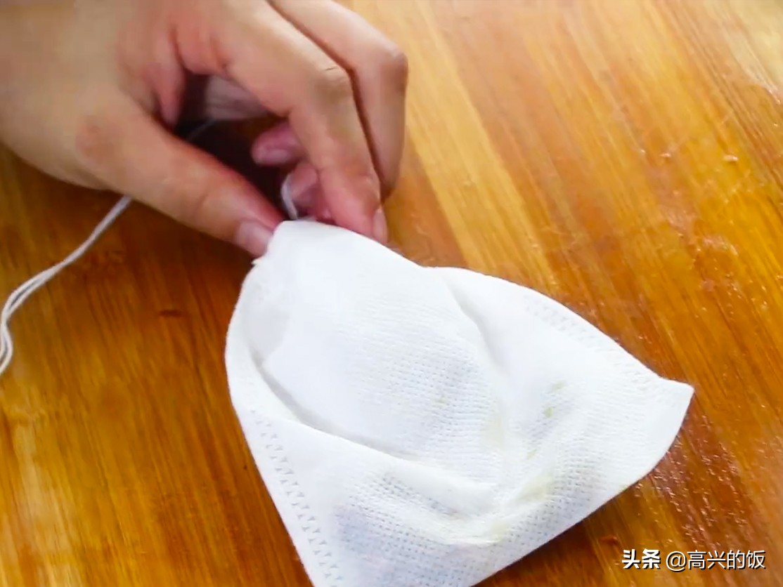 煮茶叶蛋，别直接放酱油！早餐店10年配方教给你，吃一次就忘不了