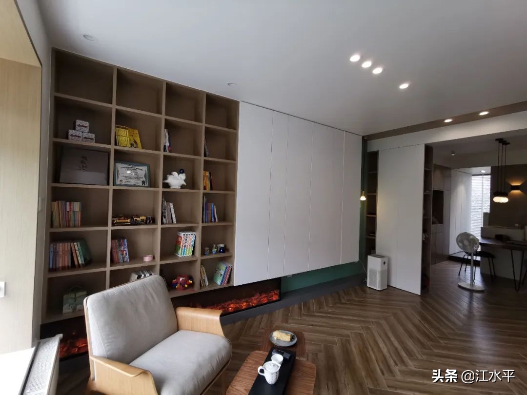 南京東郊小鎮極簡風裝潢，在陽台泡個澡，文藝小資的品質生活