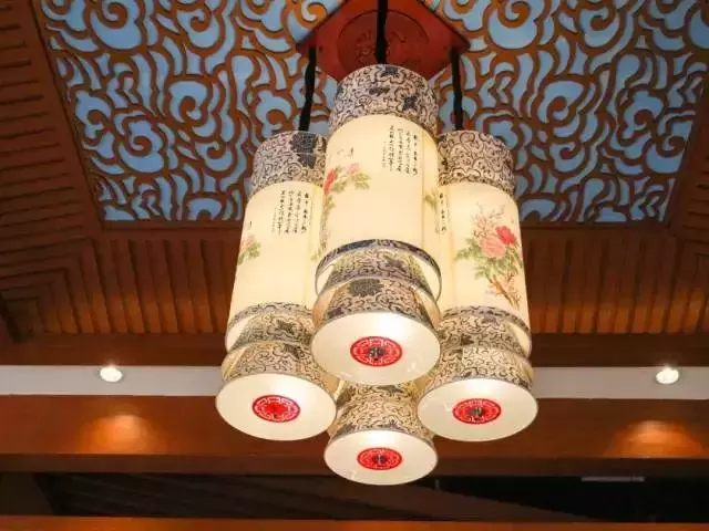 水律蛇/翻山58元斤！佛山吃蛇名店依靠平靓正出品，深得人心