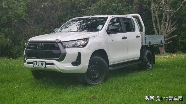 试驾2012年丰田Hilux SR平板皮卡：保留了原始野性