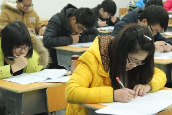 为什么现在的高考越来越难？教授指出关键：“命题方式”影响成绩