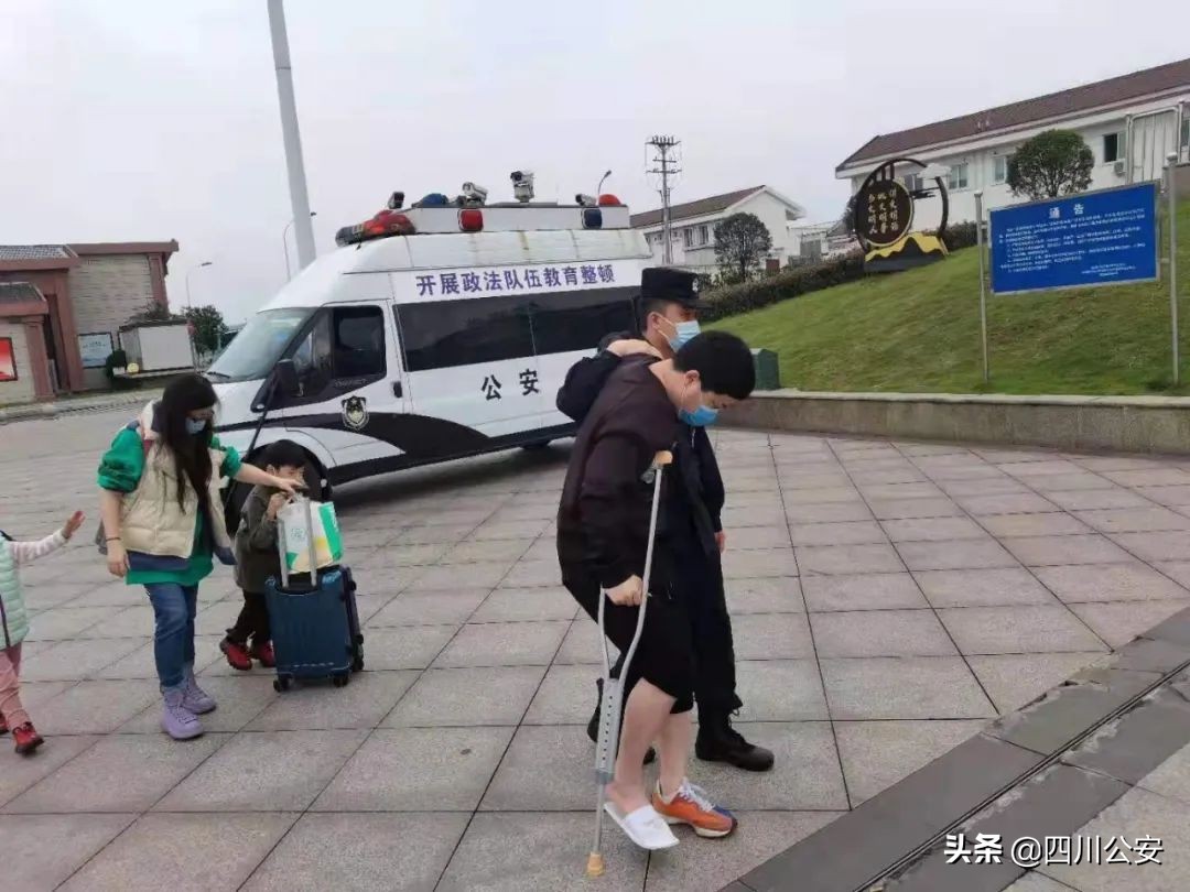 【我在岗位上】“三个一”全域护“游”，四川峨眉警方给足“安全感”