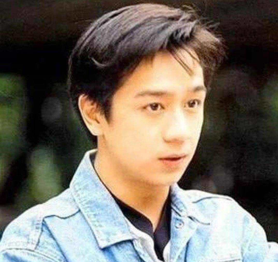 娇妻连剖4胎还“狼吻门”出轨？被阿娇声讨的陈浩民靠烂片养家？