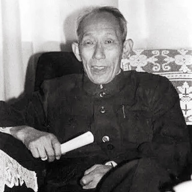 王耀武的后代过得怎么样？女儿生下“五朵金花”