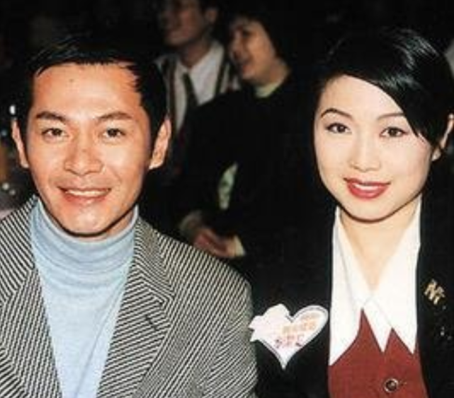 江华邓萃雯在一起多久江华和邓萃雯是怎么回事