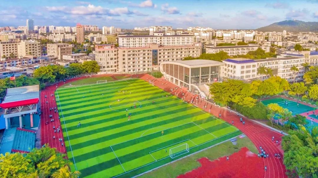 海南省万宁市6所高中，都叫什么名字？