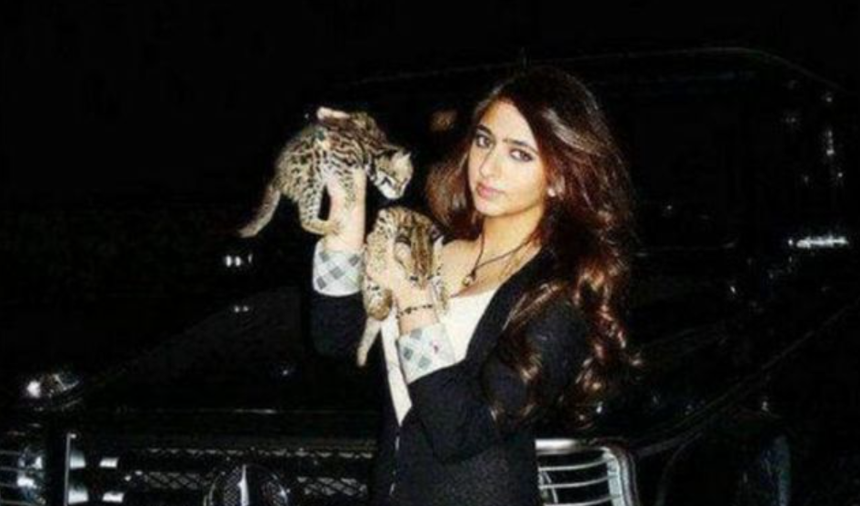 【萨拉玛公主的奢靡人生】