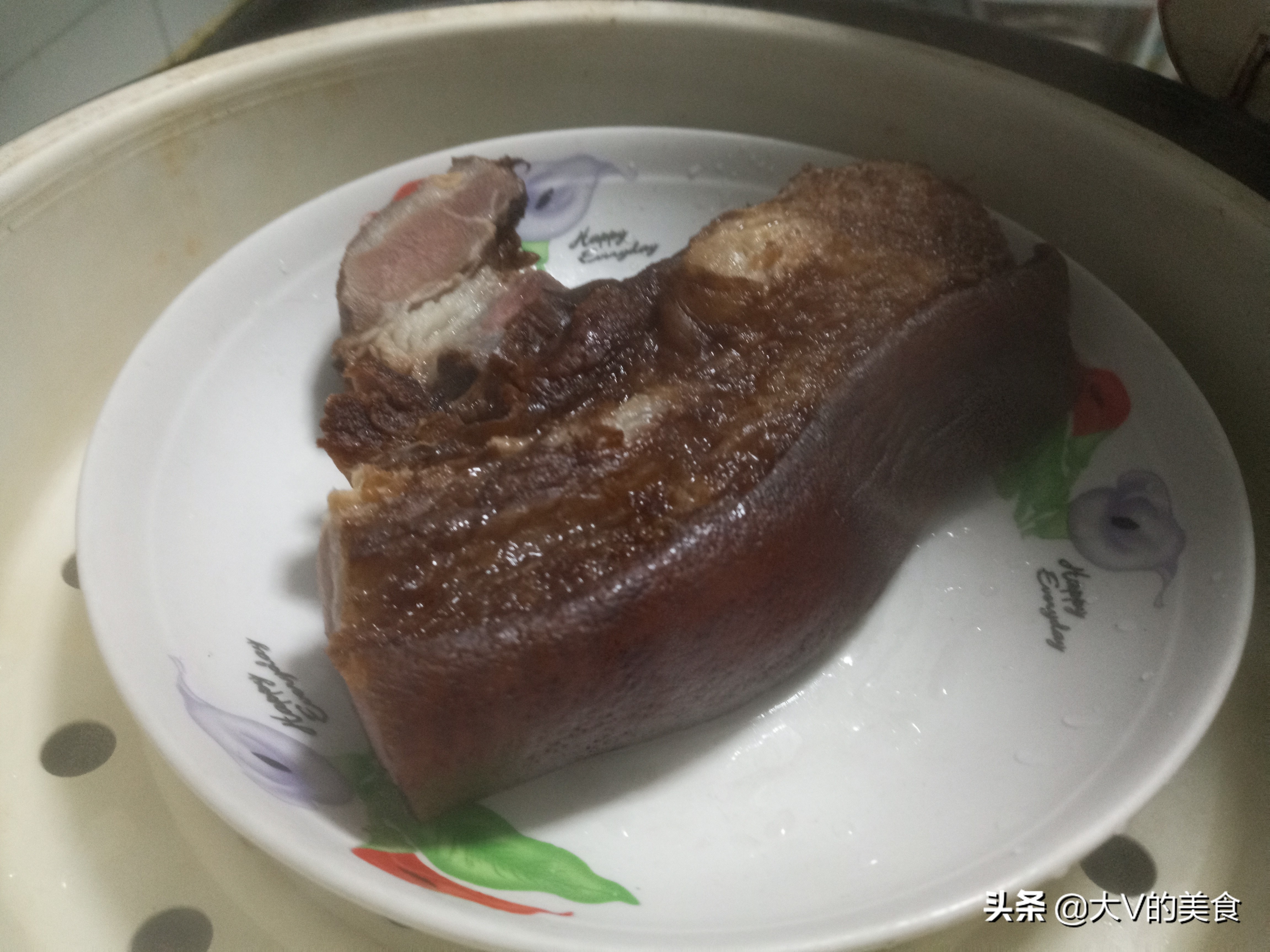 家常清蒸腊肉（腊肉这样清蒸口感鲜香有嚼劲）