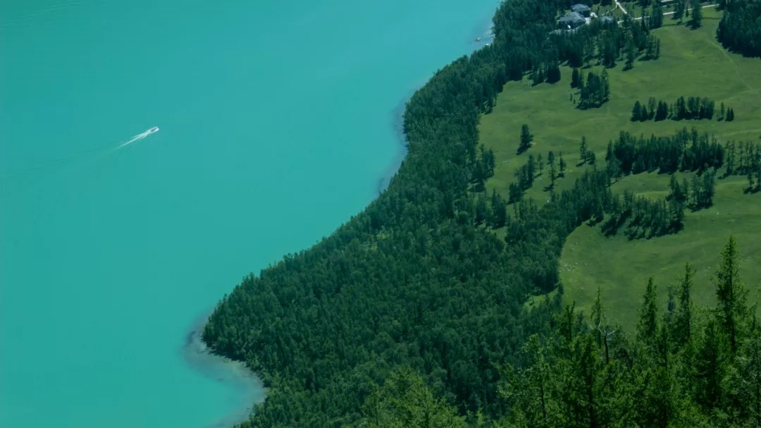 二,有没有一个电脑壁纸桌面是一套的可以在百度搜索"可爱阿狸电脑主题