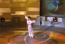 王智：7岁习武少林拳，和佟丽娅同班，中戏毕业后却跑去当了村官