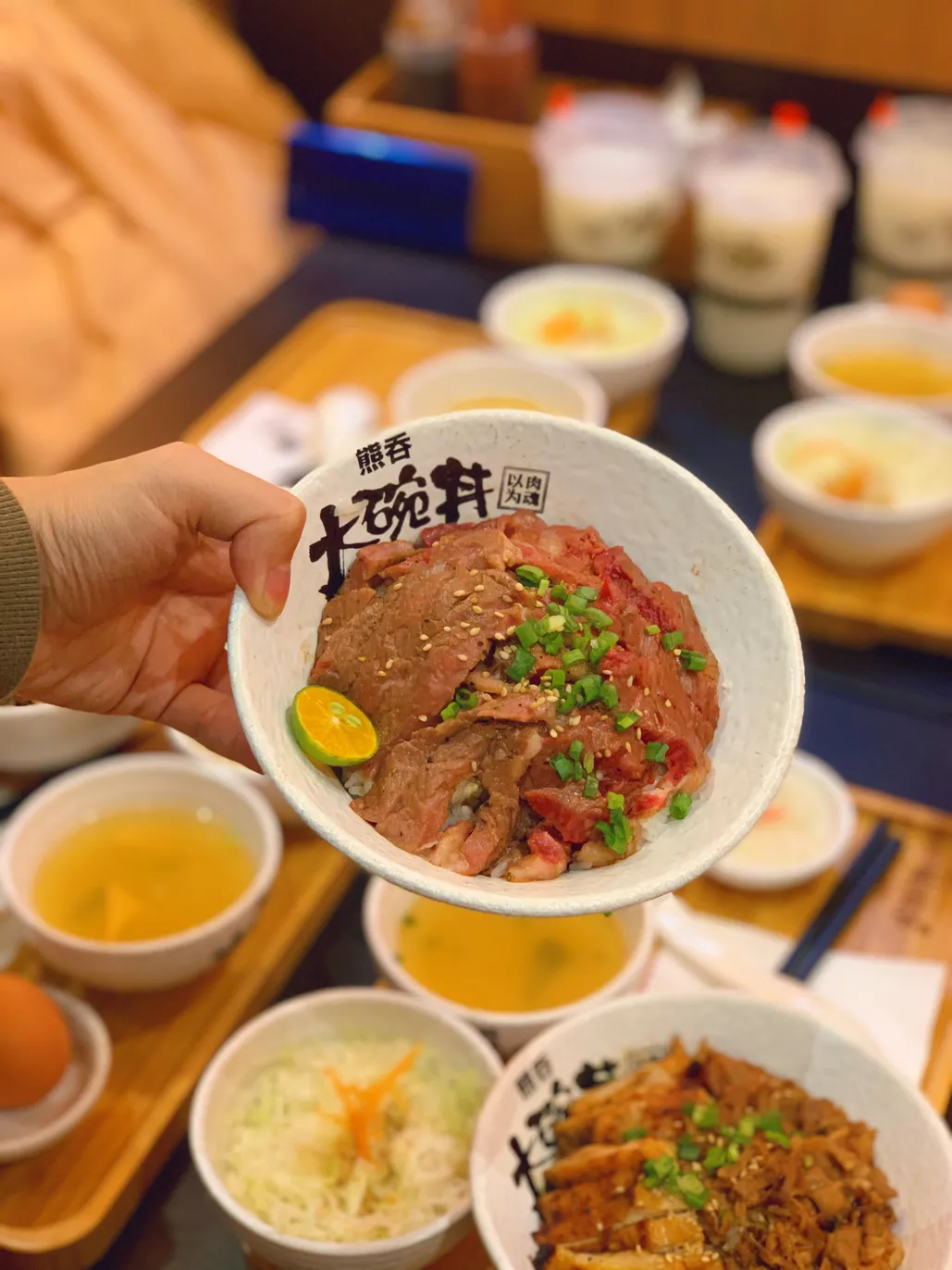 满满都是肉的店（满满都是肉分量十足超过瘾）