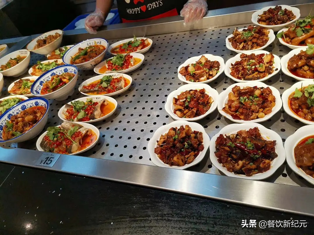 看完深圳华为的食堂后，才明白读书真的有用，后悔当初没认真学习