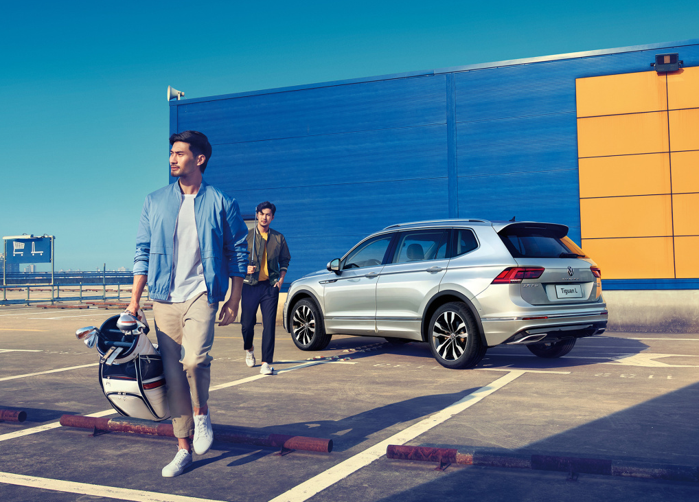 新款大众途观L上市，220匹马力+全时四驱，破百7.7秒