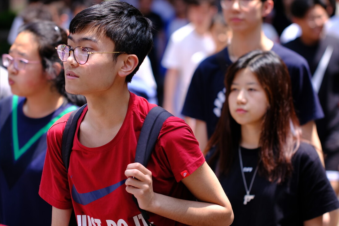 高考当天为何不能穿校服，老师一语道破玄机，学生需提前知晓