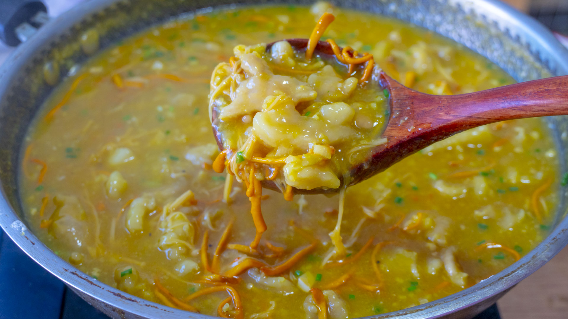 天冷了，这道汤多给家人喝，汤鲜肉嫩，做法简单，顺应时节好过秋