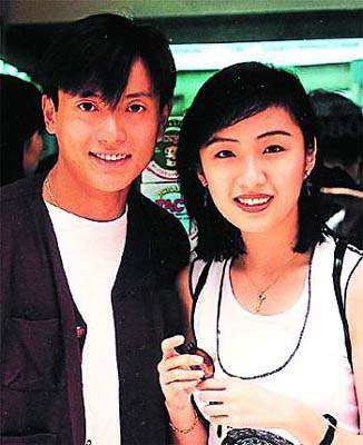 与滕丽名相爱9年，却劈腿小20岁大学生，任性妄为反被绿沦为笑柄