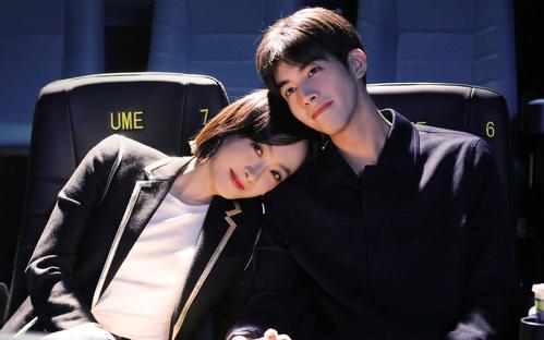 进娱乐圈的10位网红，有人演8部女主不火，有人身份横跨演员歌手