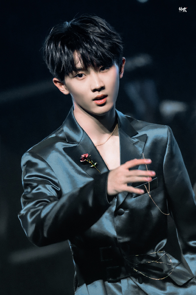 偶像马嘉祺高考分数未达本科，来看看粉丝们的评论和鼓励