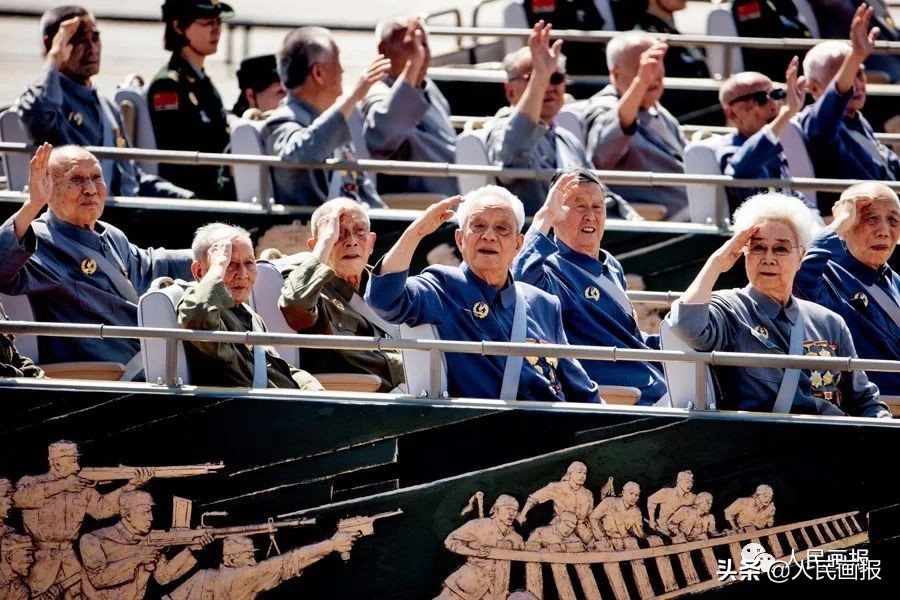 珍藏版！历次天安门广场的阅兵影像