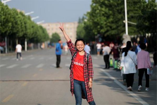 高考为什么总下雨是人工降雨吗(“一到高考就下雨”，背后原因大公开，原来还真和考生有关系)