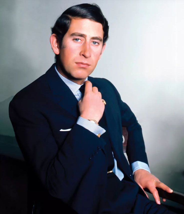 英国卫裤的爱情故事简短 _飞翔号