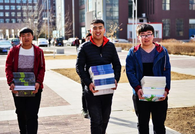 武汉高校学费涨幅太大，家长直呼上不起，快看你的学校是否在其中
