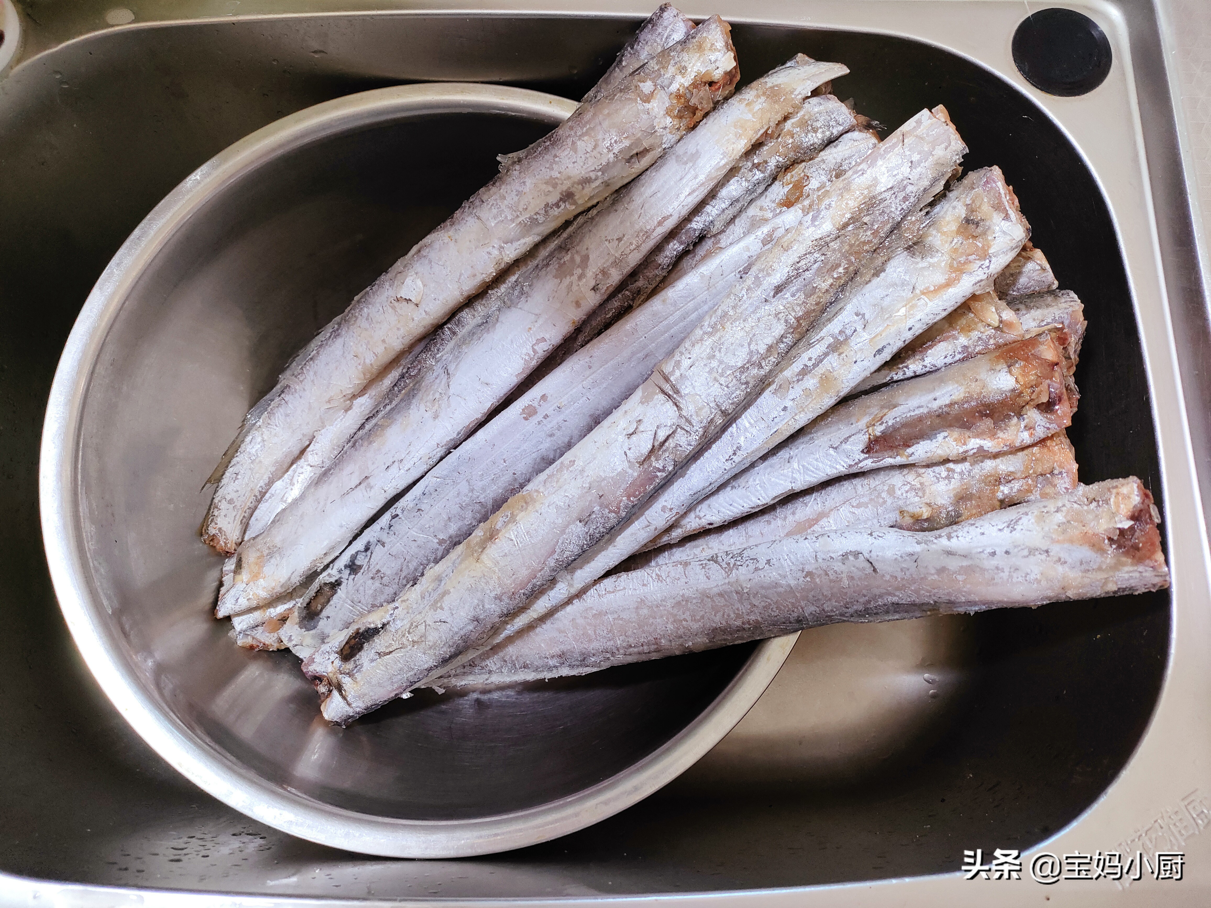 刀魚的做法大全,刀魚的做法大全家常
