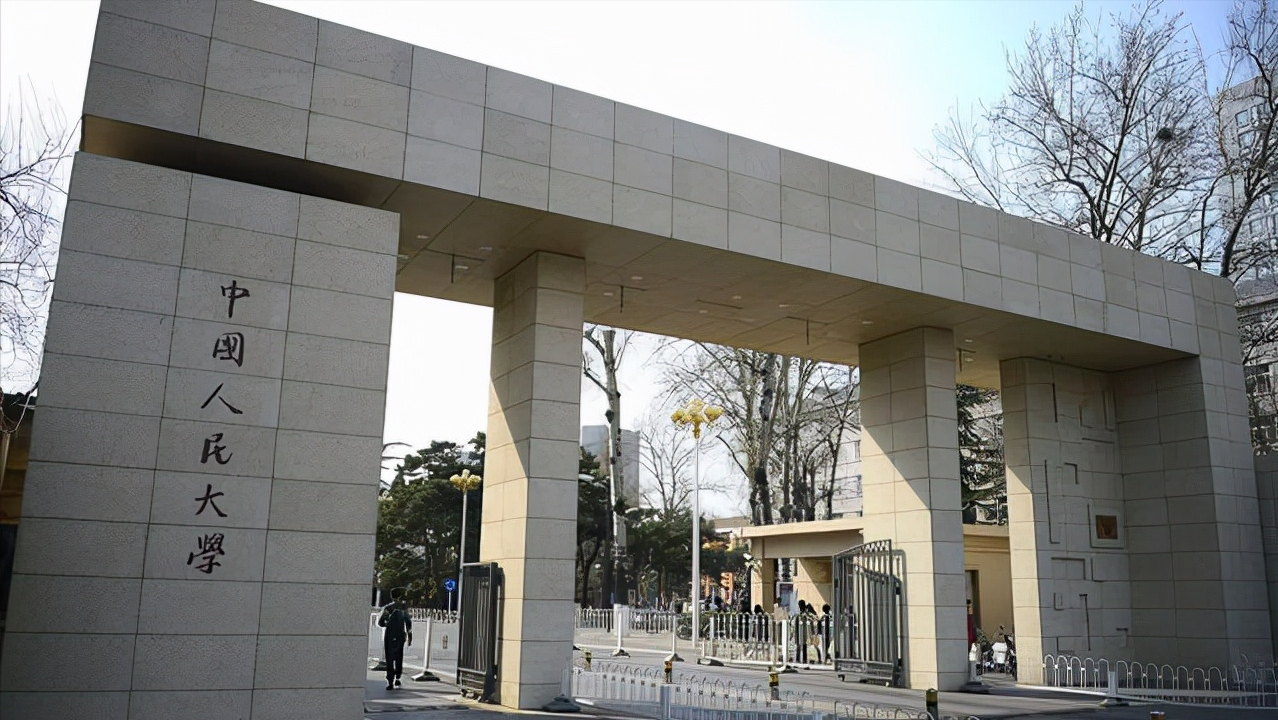 热门的会计专业遭“劝退”，人才已经饱和，多数人工资只够吃喝