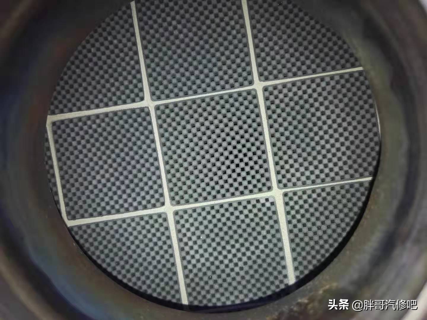 发动机故障灯EDC亮起，DPF微粒过滤器压差传感器，胖哥维修历程