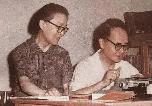 读完杨绛的《我们仨》我发现：一个家庭是否幸福，取决于两点