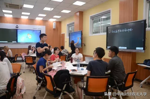 这个学校，就一个字，棒！