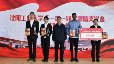 霸气“走红”！人民日报、新华网、光明日报齐关注，东北这所大学强势刷屏！