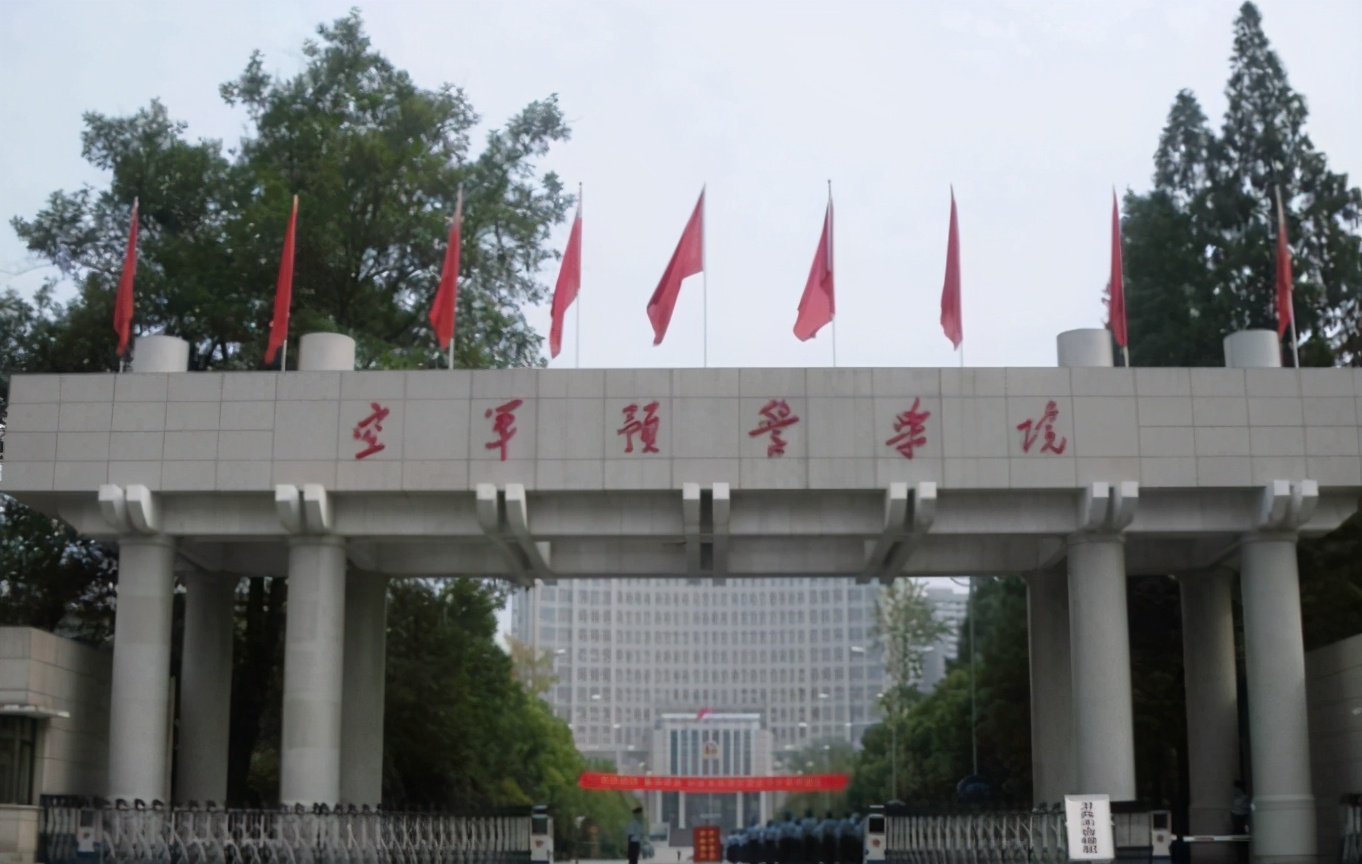 400分就能上的军校，毕业包分配，各大部队抢着要