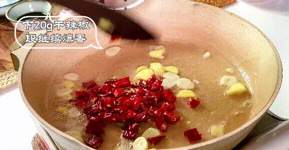 猪油渣的3种做法，酥脆可口，开胃下饭，是小时候的味道