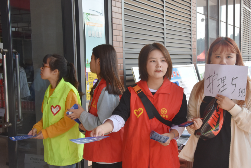 大学学生会主席很牛吗（学生会这4个）