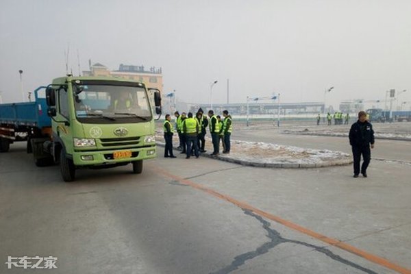 驾照考取条件越来越难，回首百年以来驾驶证考试的变迁历程