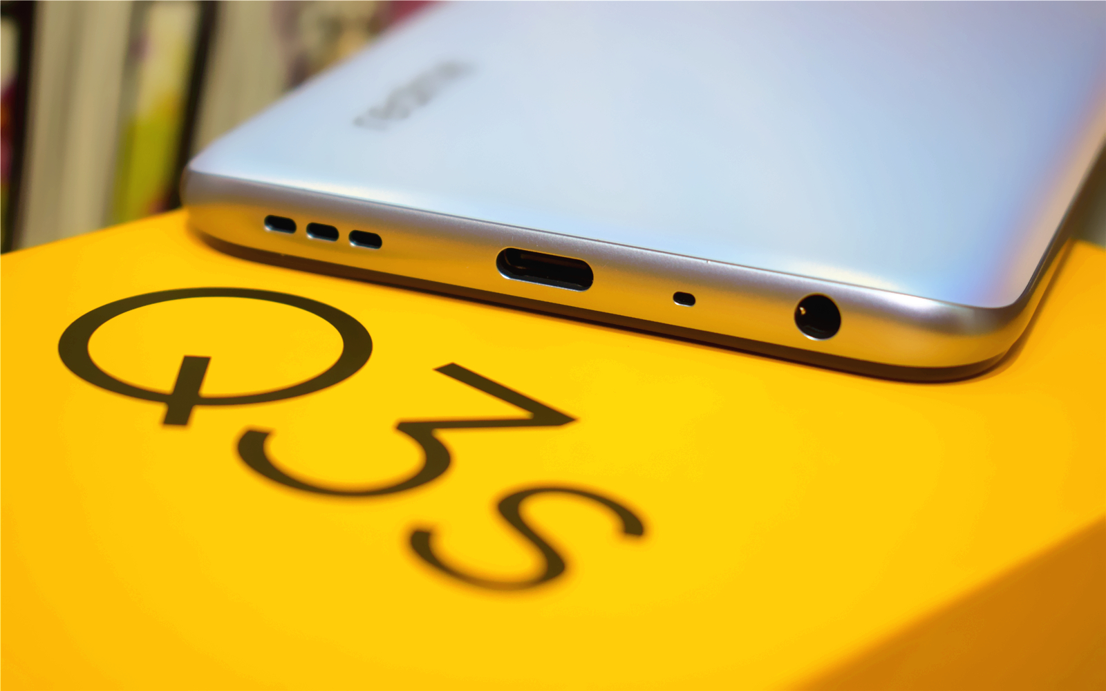 千元神机再起风云！长续航+144Hz，真我Q3s有颜又能打