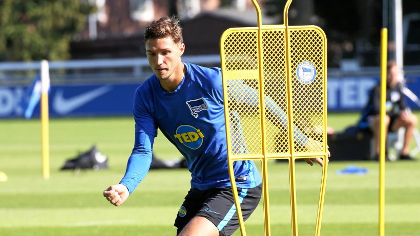 柏林施塔克成为勒夫时代第106位首秀的球员(苦等五个月,这位德国中卫