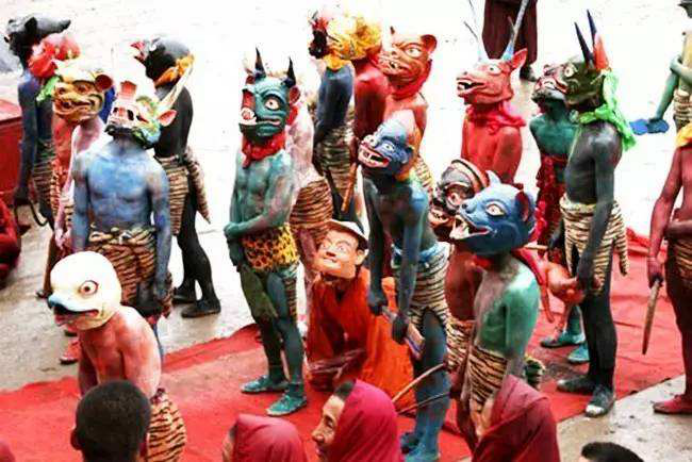 魔幻还是真实？央视报道的九层妖塔，原型真是青海热水一号大墓？