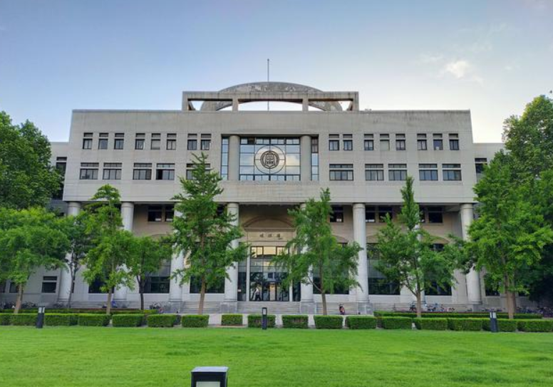 国内211大学排名大洗牌，国科大荣登第2档，吉大沦为第四档