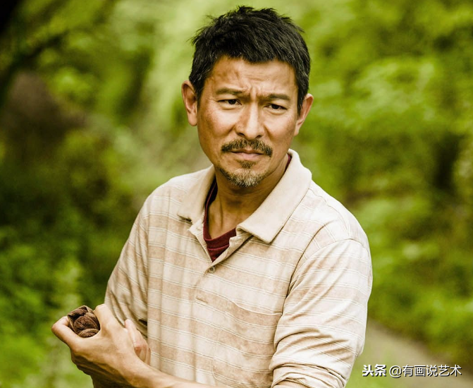 六小龄童喊话：黑我的请适可而止！网友：我就看看您书法