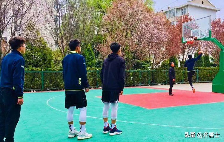 挥洒汗水，放飞青春—泾川县第三届中小学生运动会侧记