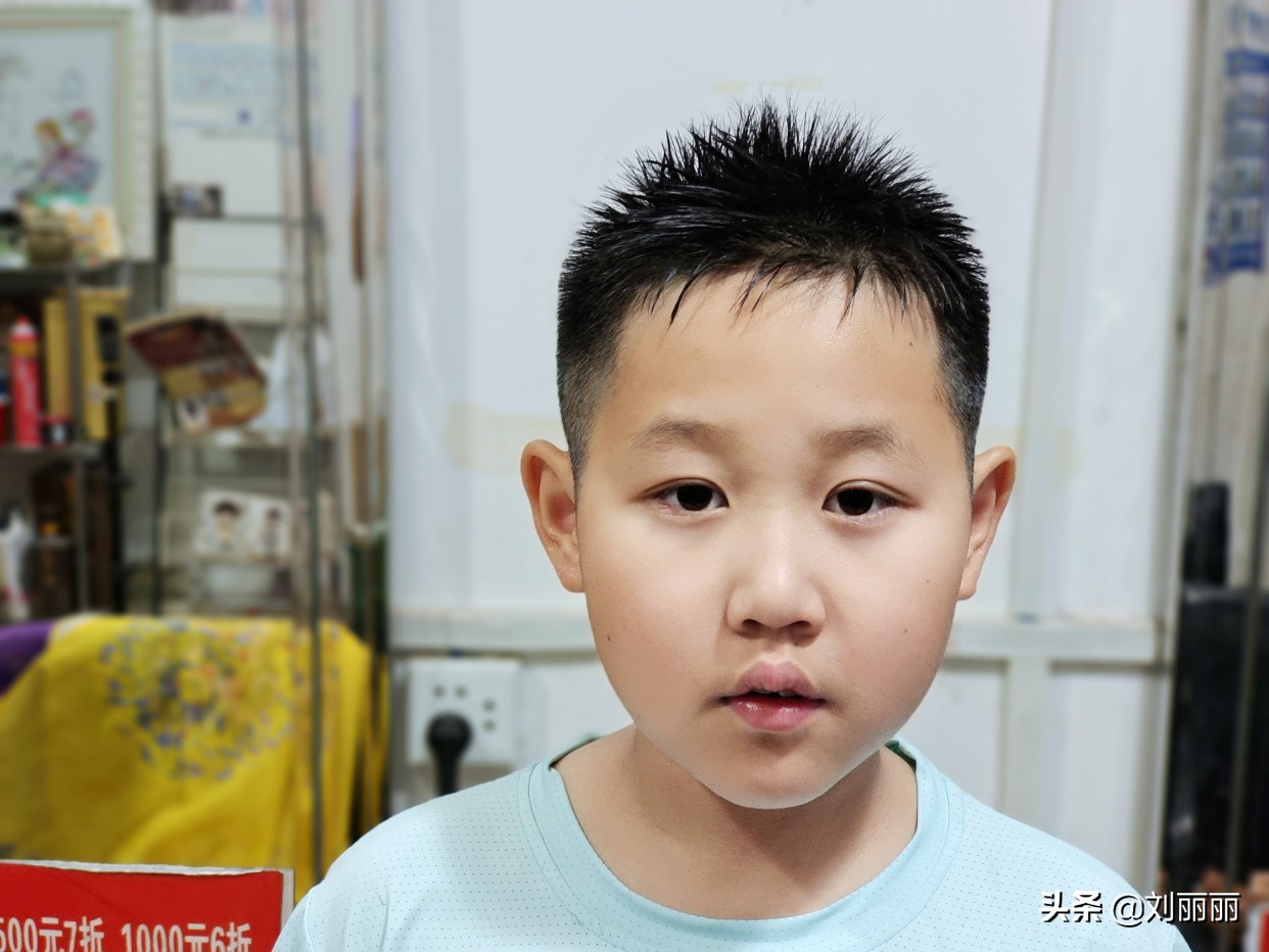 暑假小男孩发型怎么剪?看看这5种,解暑清凉还帅气