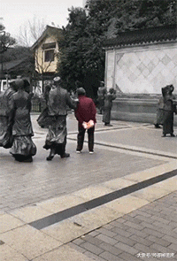 500w买的豪宅，被老婆装修成网红毛坯风，回到家就感觉还在工地上