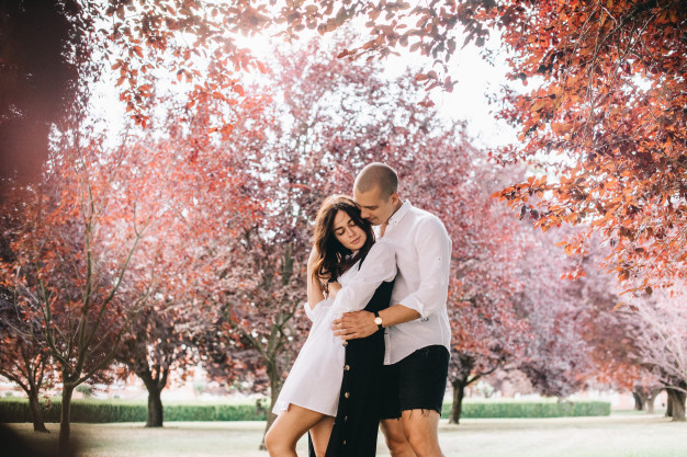 想知道一个人爱不爱你，不要听他说，要看他做